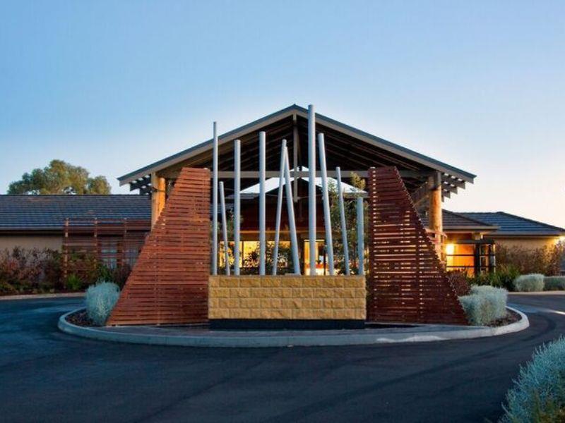 Club Wyndham Seven Mile Beach, Trademark Collection By Wyndham Cambridge Exterior photo
